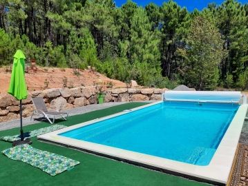 Piscine coque Riviera 3 bleu Piscines Ibiza Lablachère Ardèche